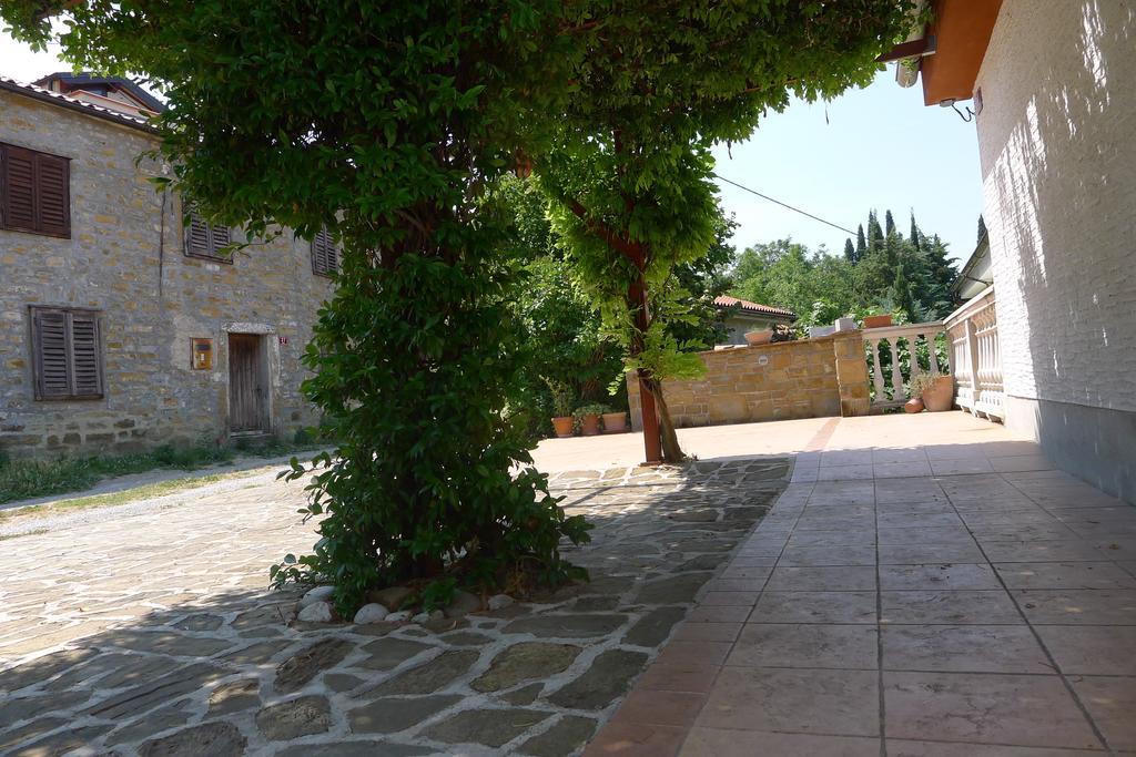 Apartments Rosemary Луция Экстерьер фото